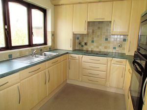 Breakfast kitchen - click for photo gallery